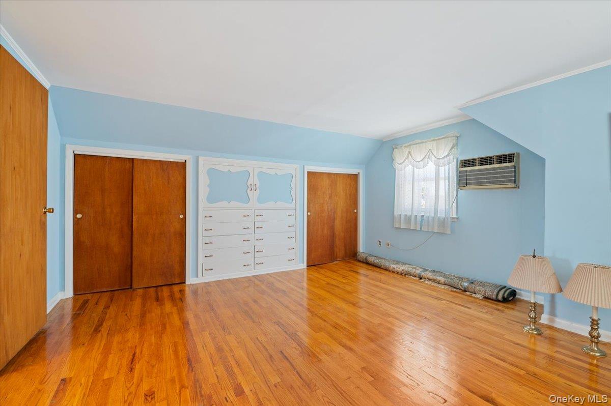 34 Audrey Avenue, Plainview, NY 11803