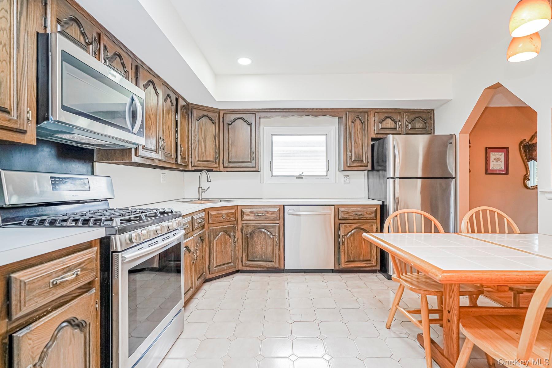 160 Serrell Avenue, Staten Island, NY 10312