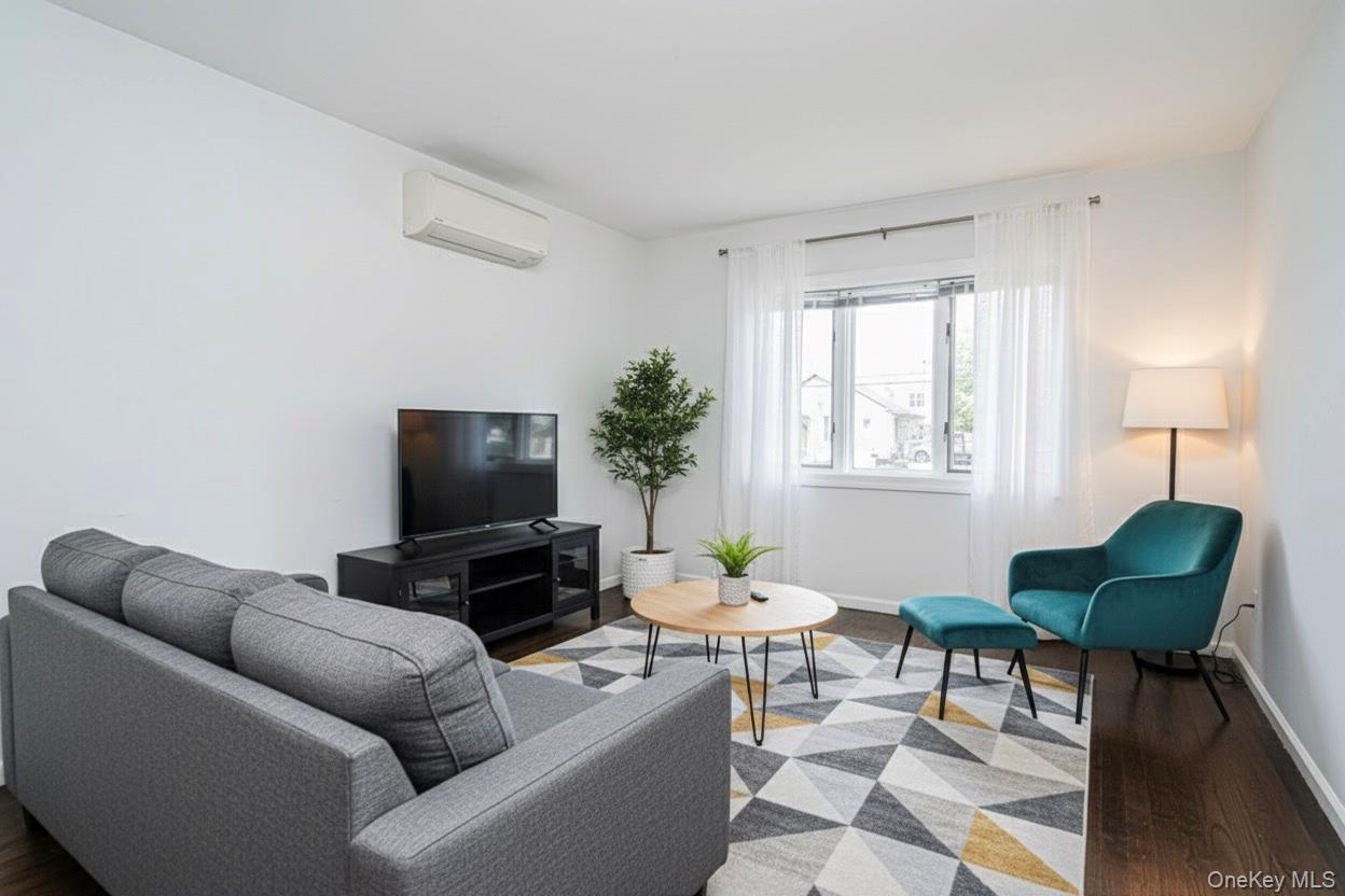 160 Serrell Avenue, Staten Island, NY 10312