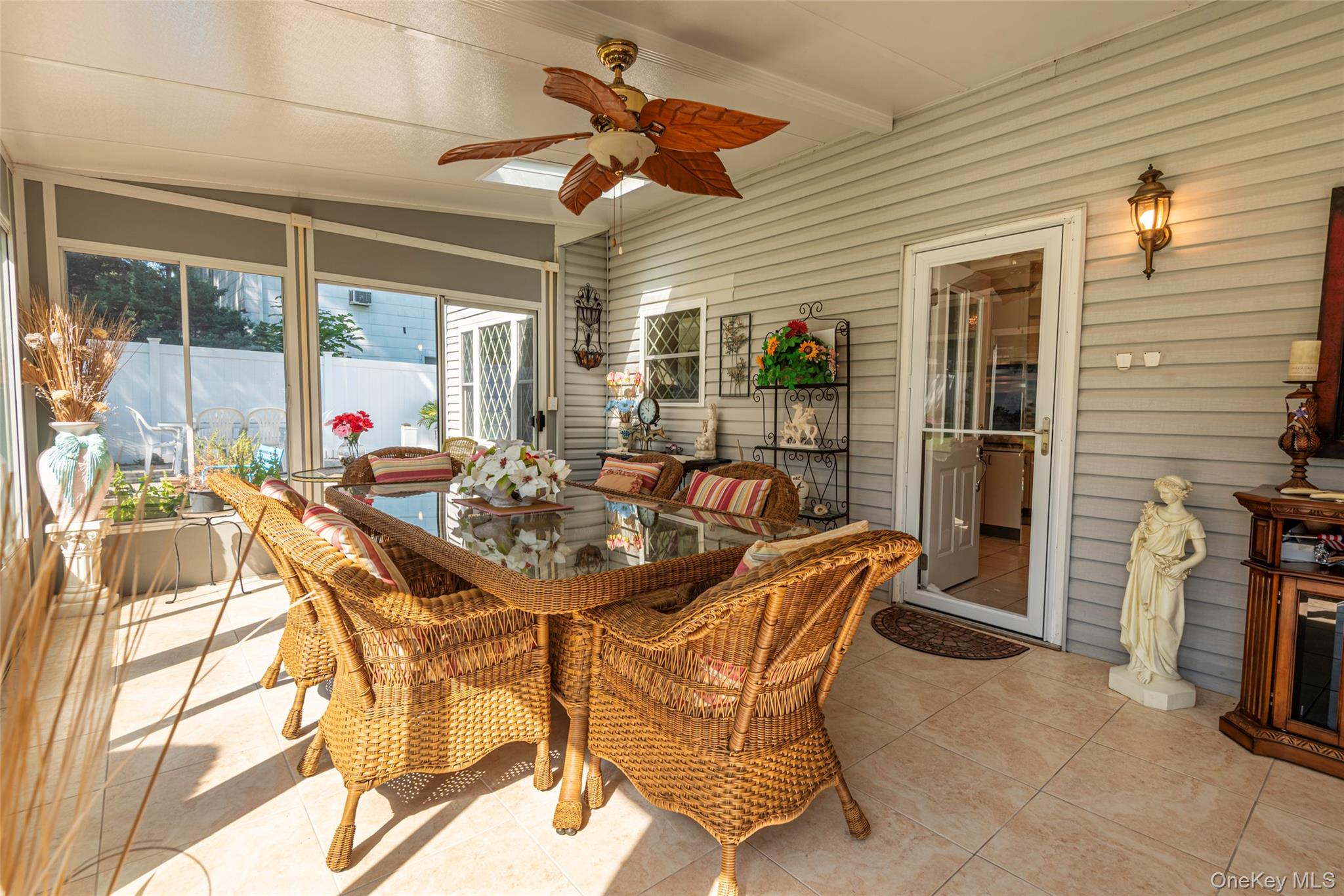 6 Linden Street, Selden, NY 11784