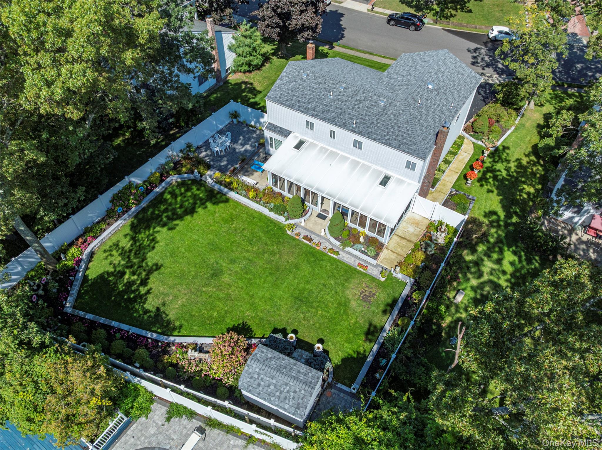 6 Linden Street, Selden, NY 11784