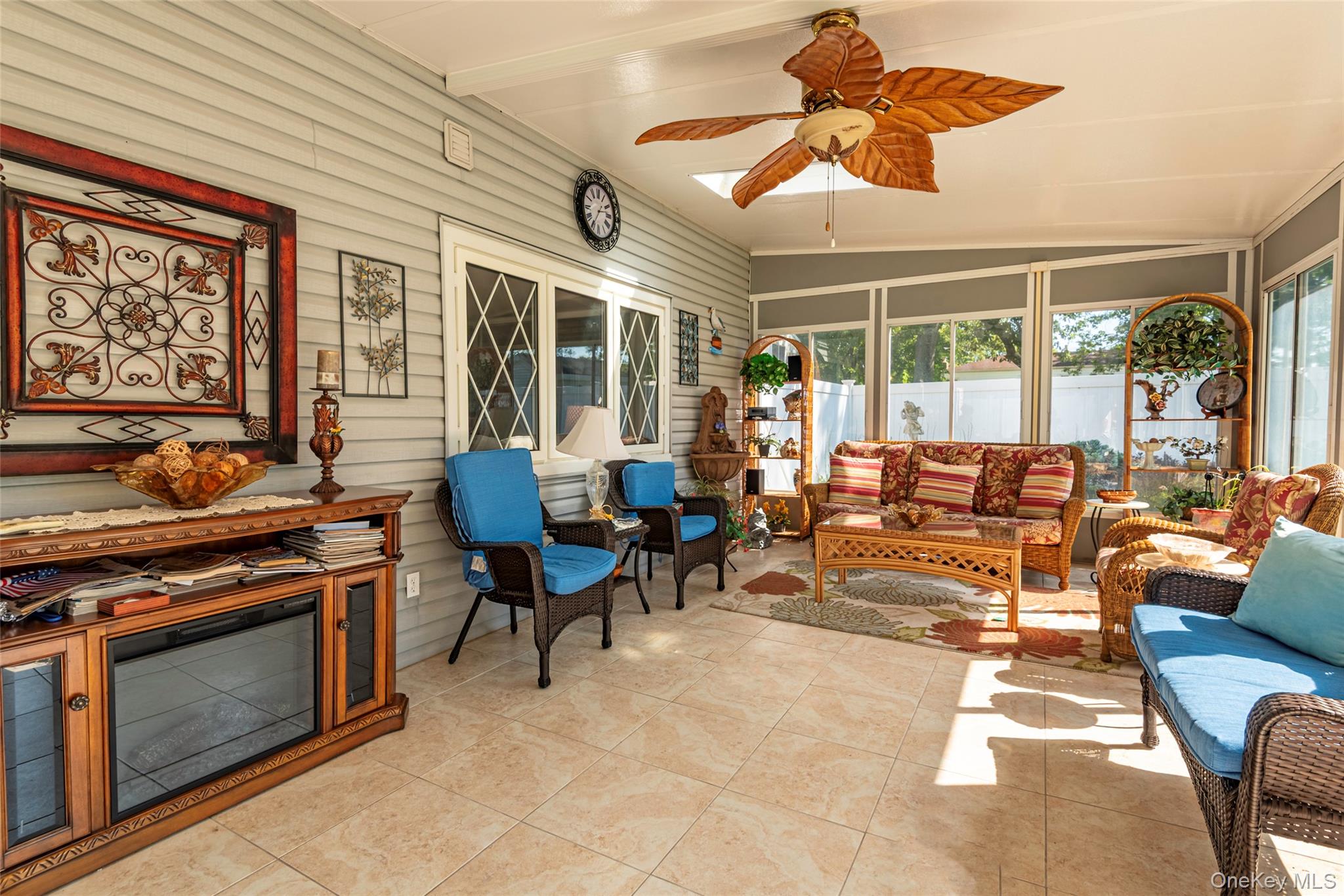 6 Linden Street, Selden, NY 11784