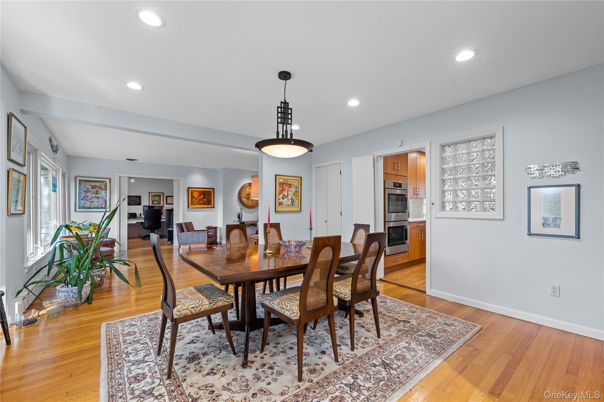 1 Willow Lane, Hewlett Harbor, NY 11557