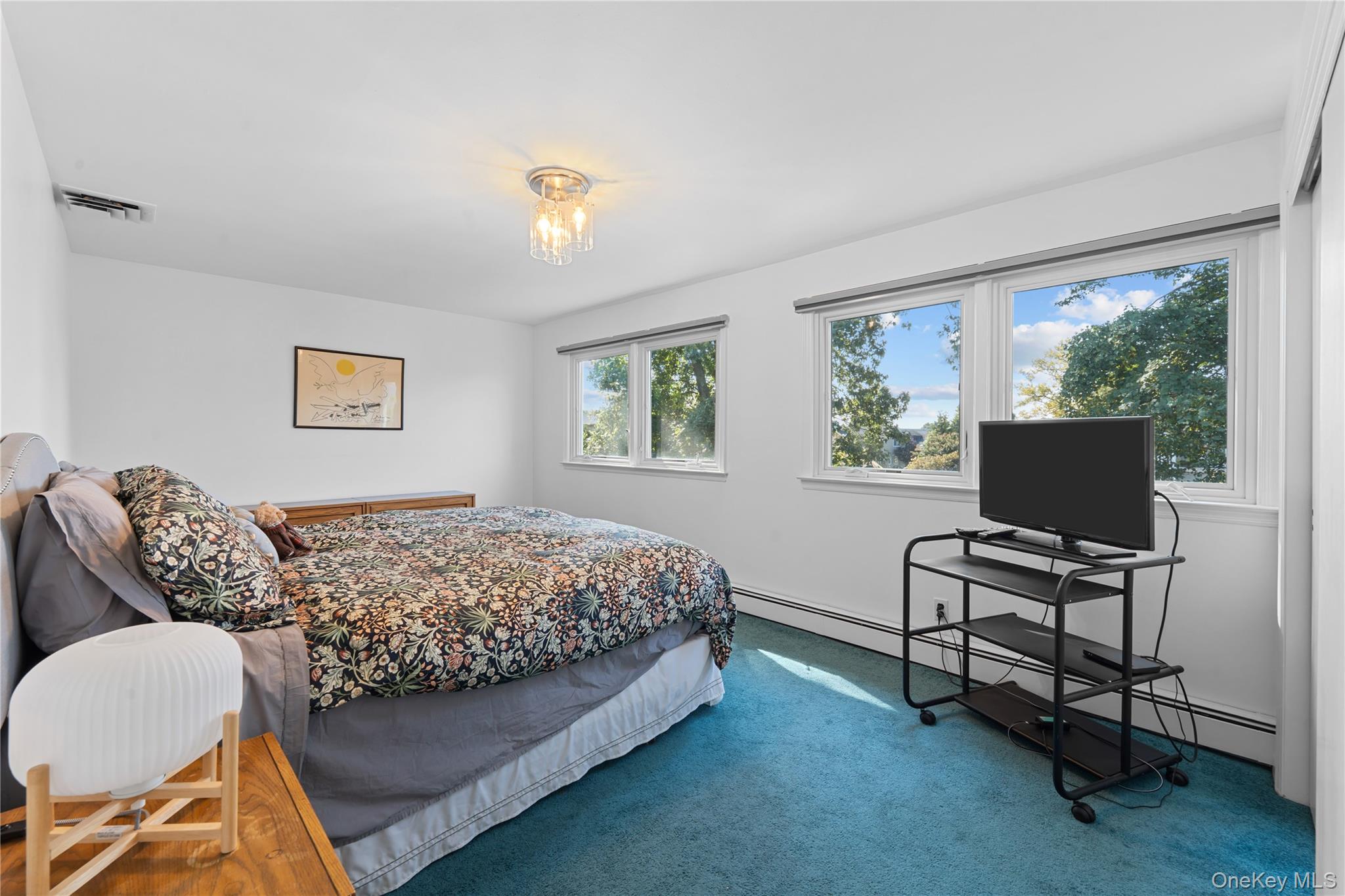 1 Willow Lane, Hewlett Harbor, NY 11557