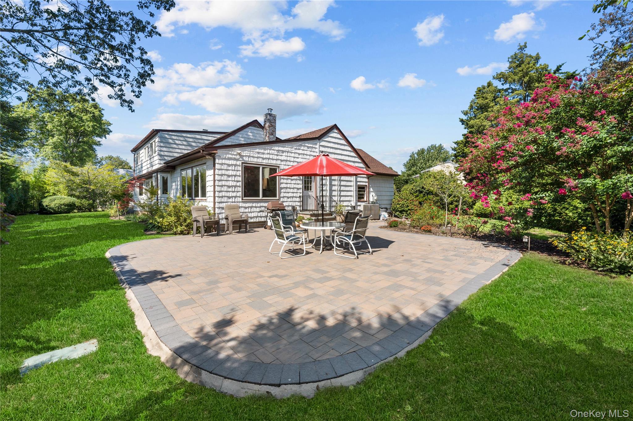 1 Willow Lane, Hewlett Harbor, NY 11557