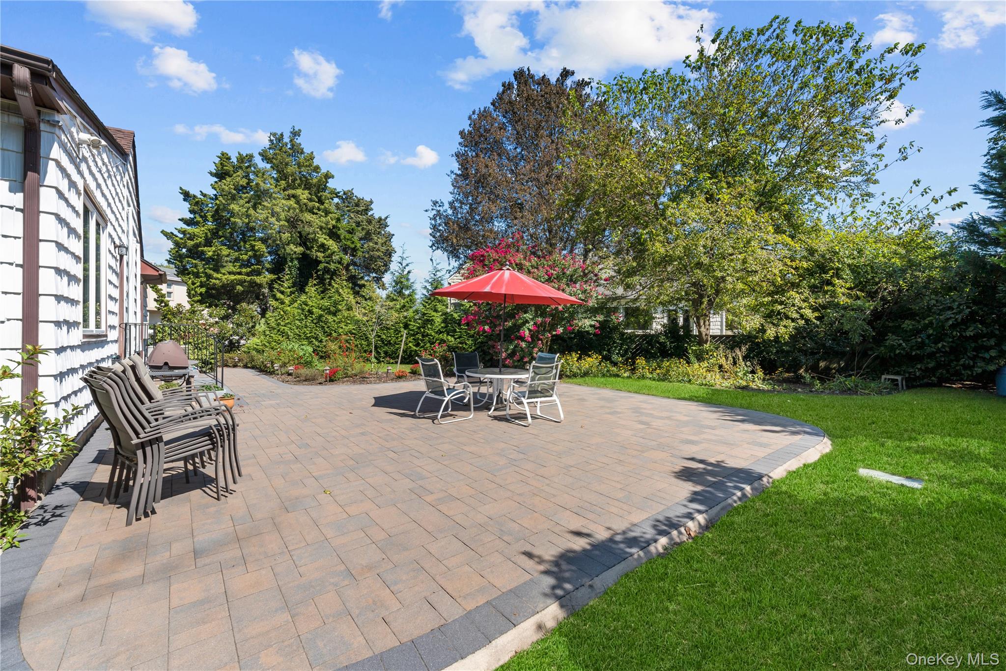 1 Willow Lane, Hewlett Harbor, NY 11557