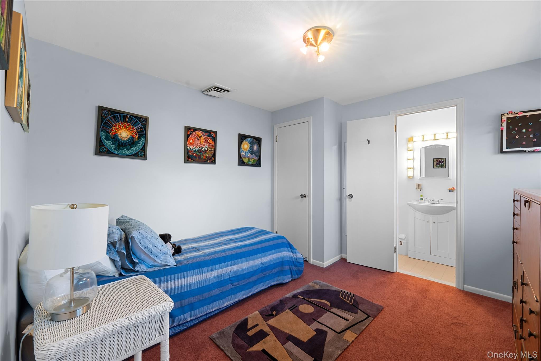 1 Willow Lane, Hewlett Harbor, NY 11557