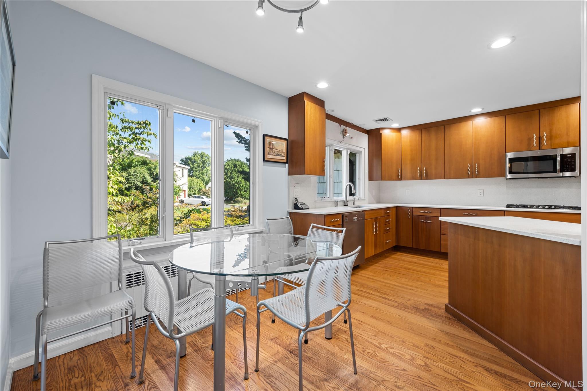 1 Willow Lane, Hewlett Harbor, NY 11557