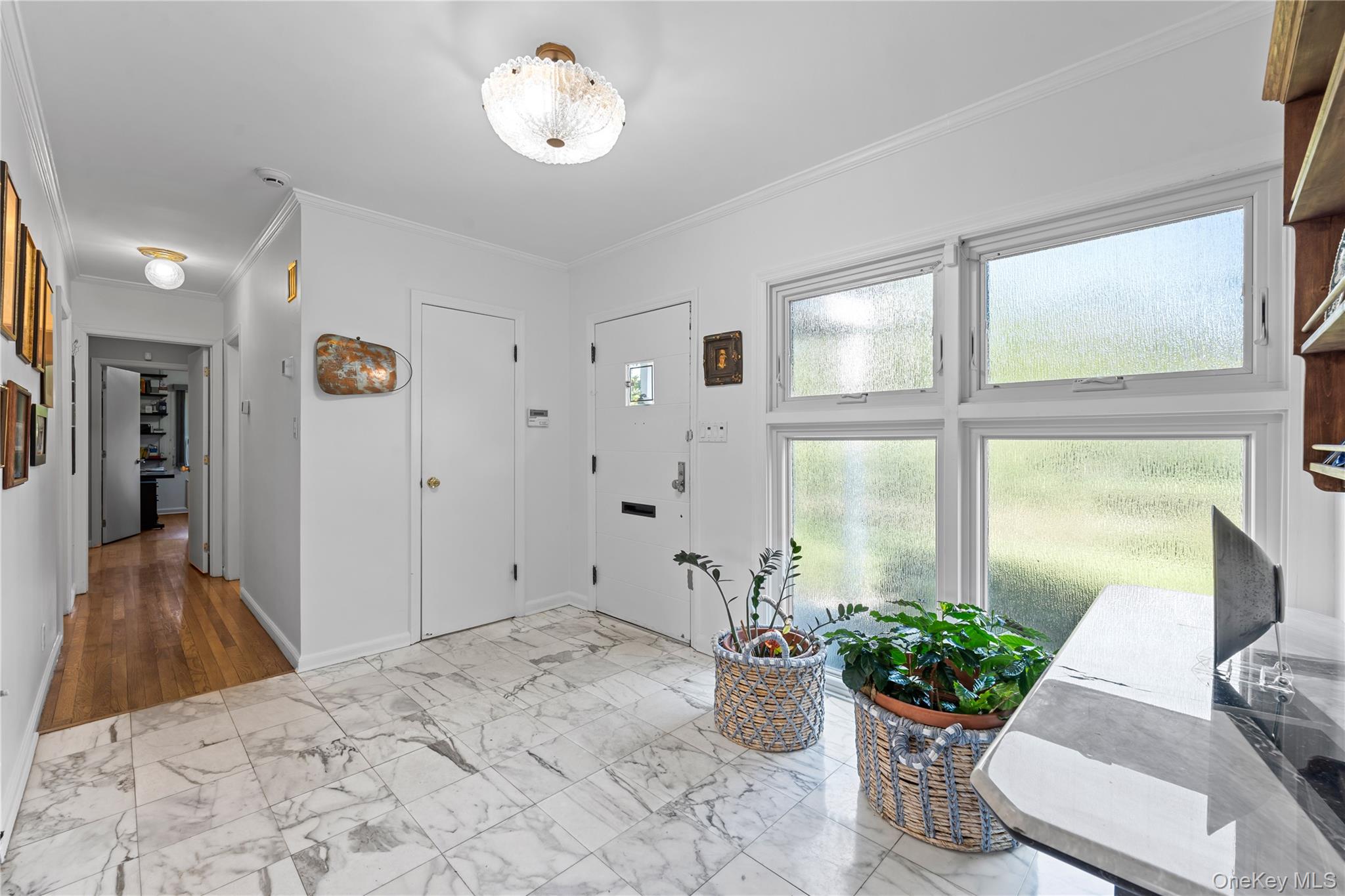 1 Willow Lane, Hewlett Harbor, NY 11557