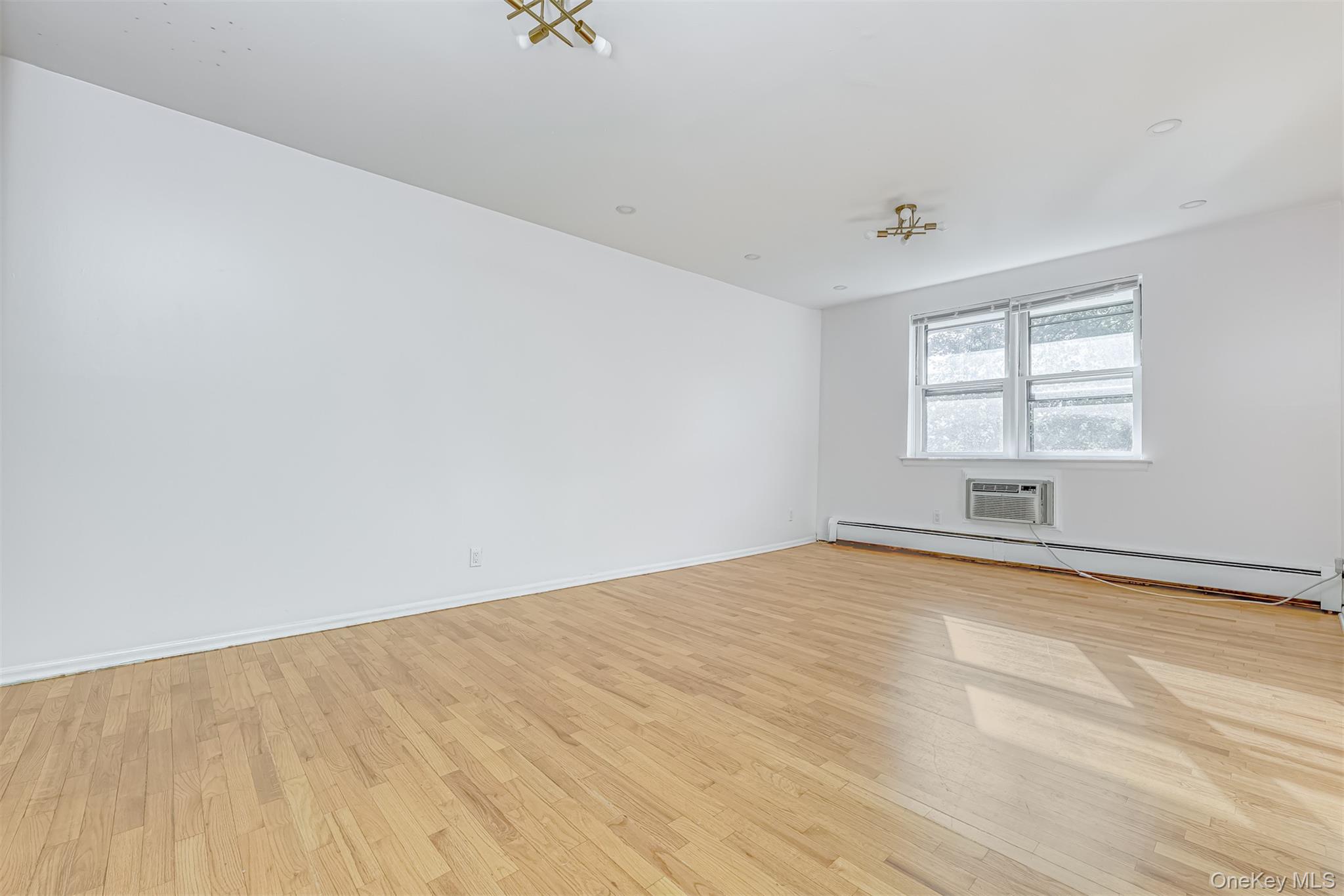 220 Kearsing Parkway # F, Monsey, NY 10952