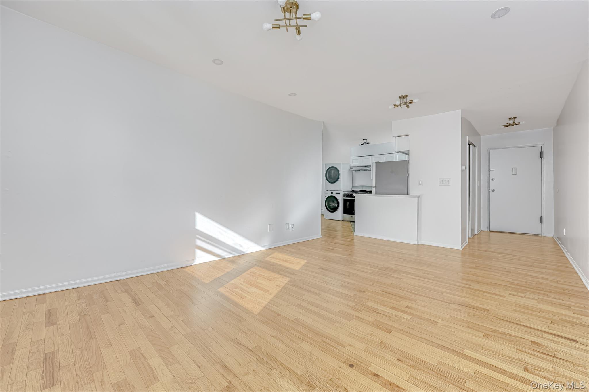 220 Kearsing Parkway # F, Monsey, NY 10952