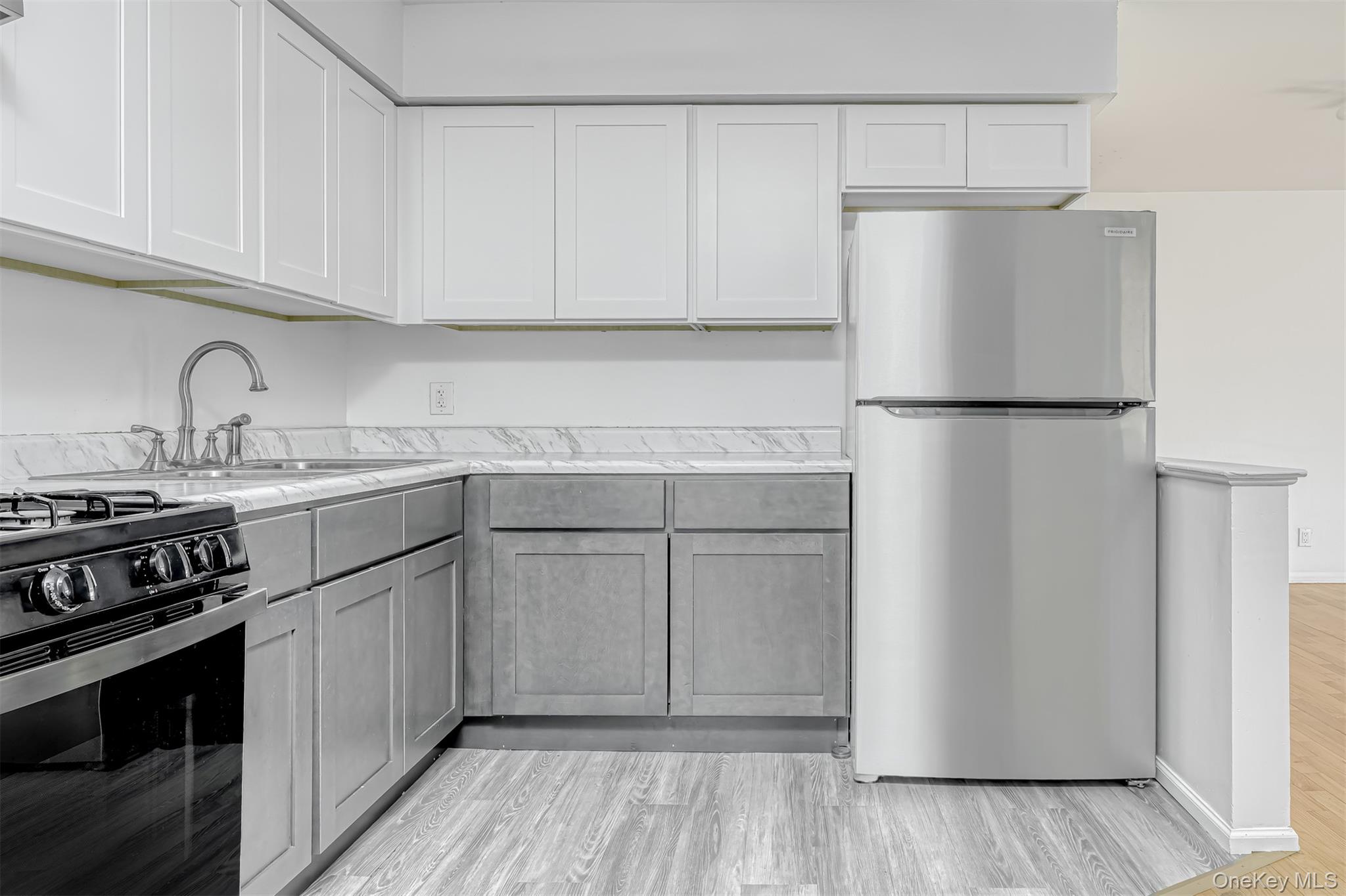 220 Kearsing Parkway # F, Monsey, NY 10952