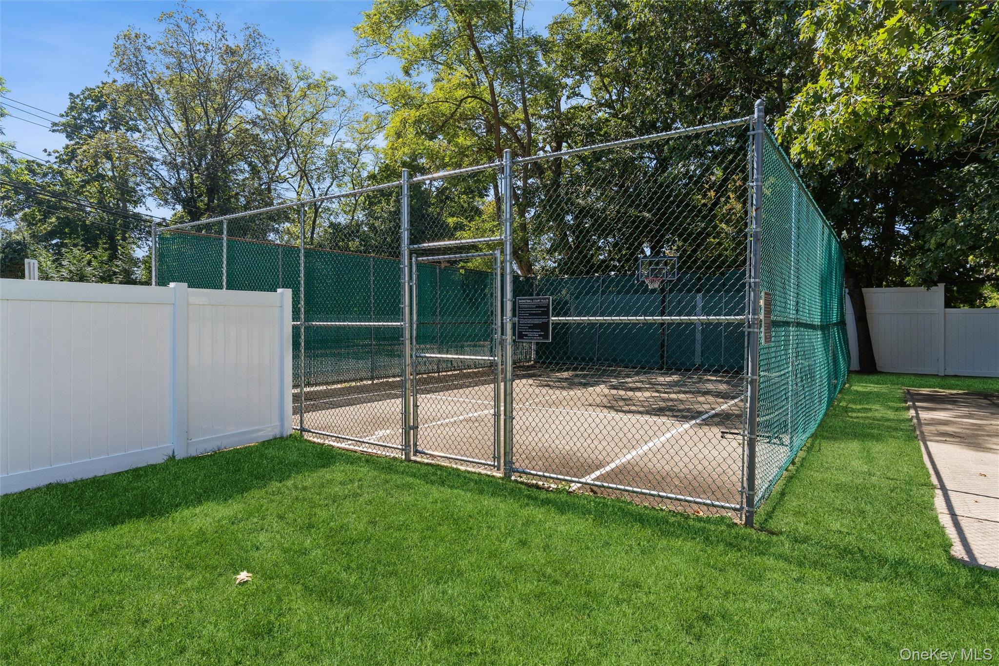 74 Finch Lane # 74, Islip, NY 11751