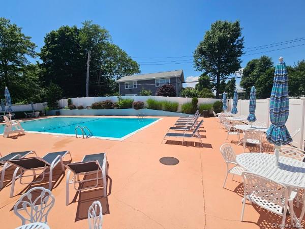 74 Finch Lane # 74, Islip, NY 11751