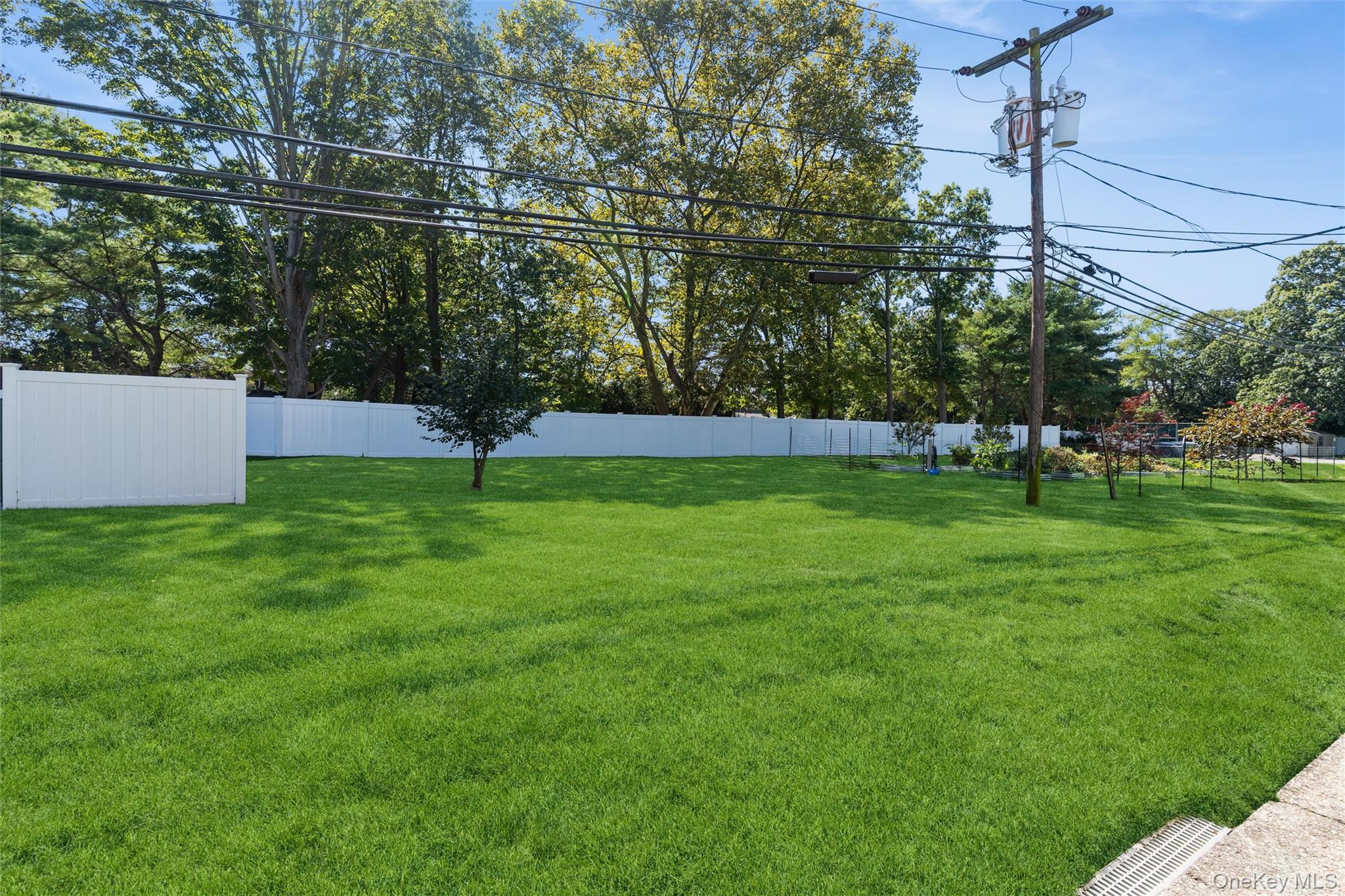 74 Finch Lane # 74, Islip, NY 11751