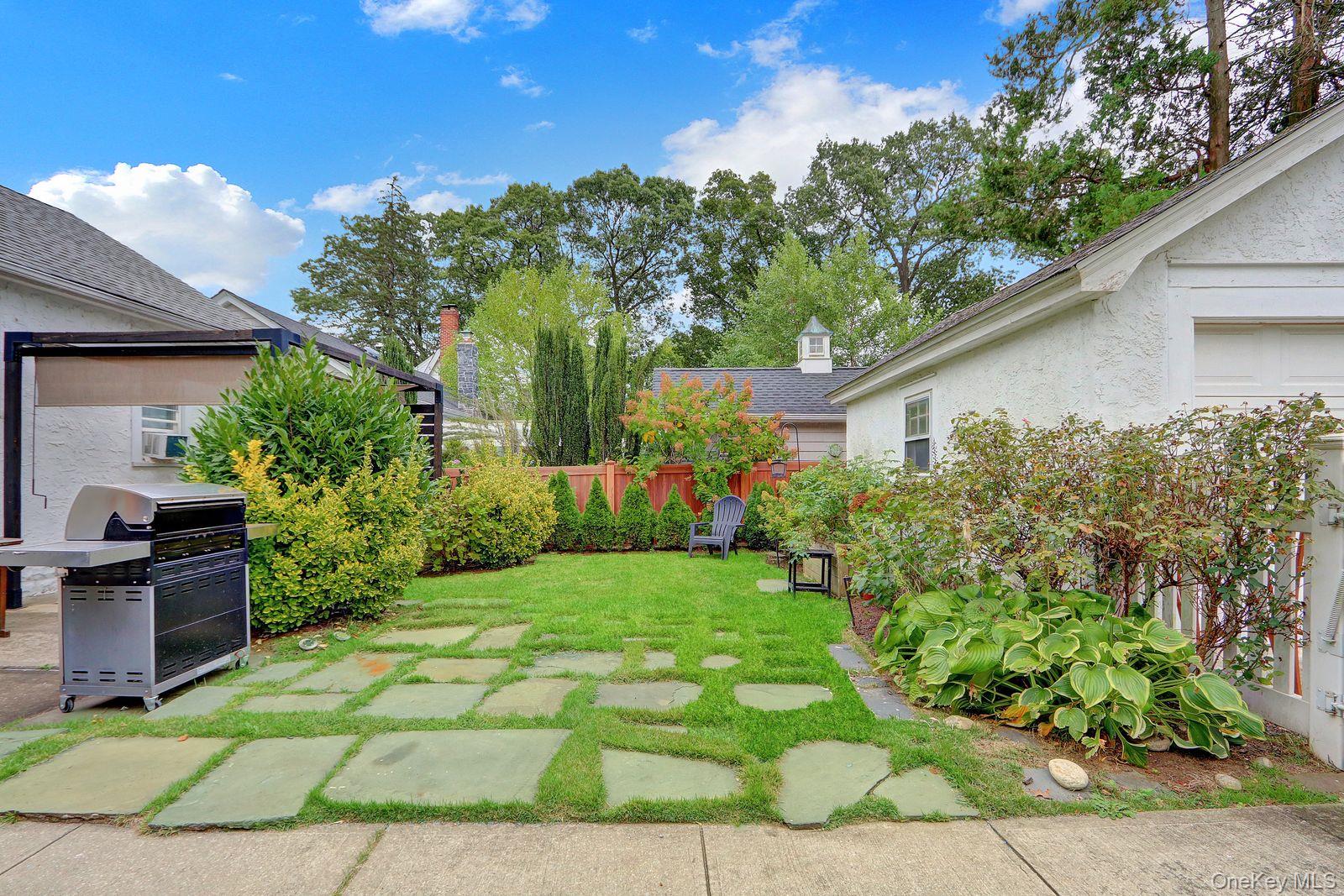 133 Nassau Avenue, Malverne, NY 11565