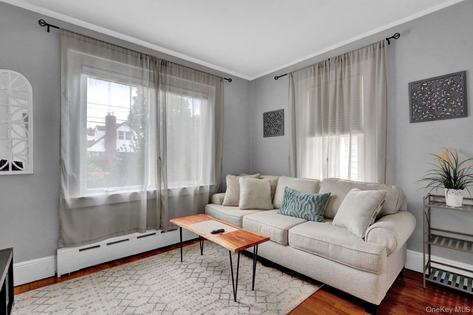 133 Nassau Avenue, Malverne, NY 11565