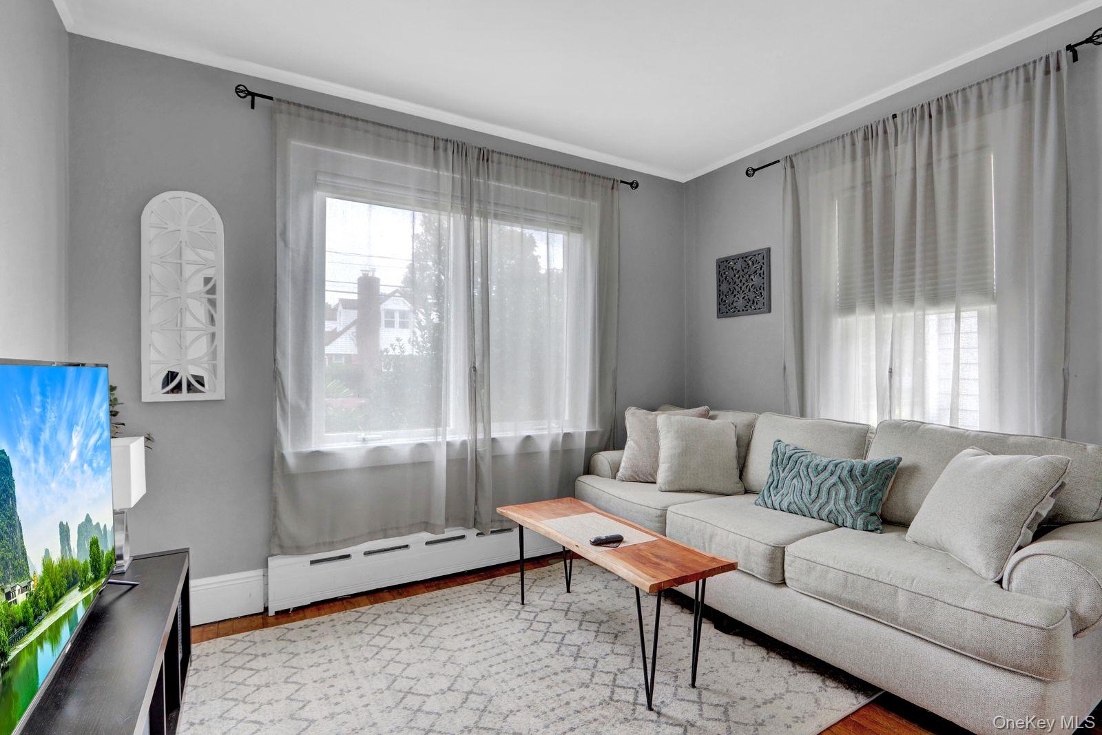 133 Nassau Avenue, Malverne, NY 11565