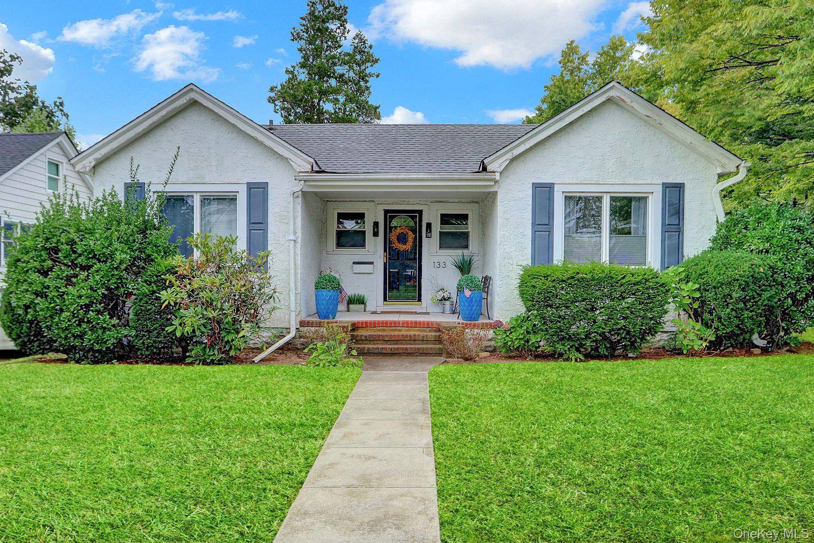 133 Nassau Avenue, Malverne, NY 11565