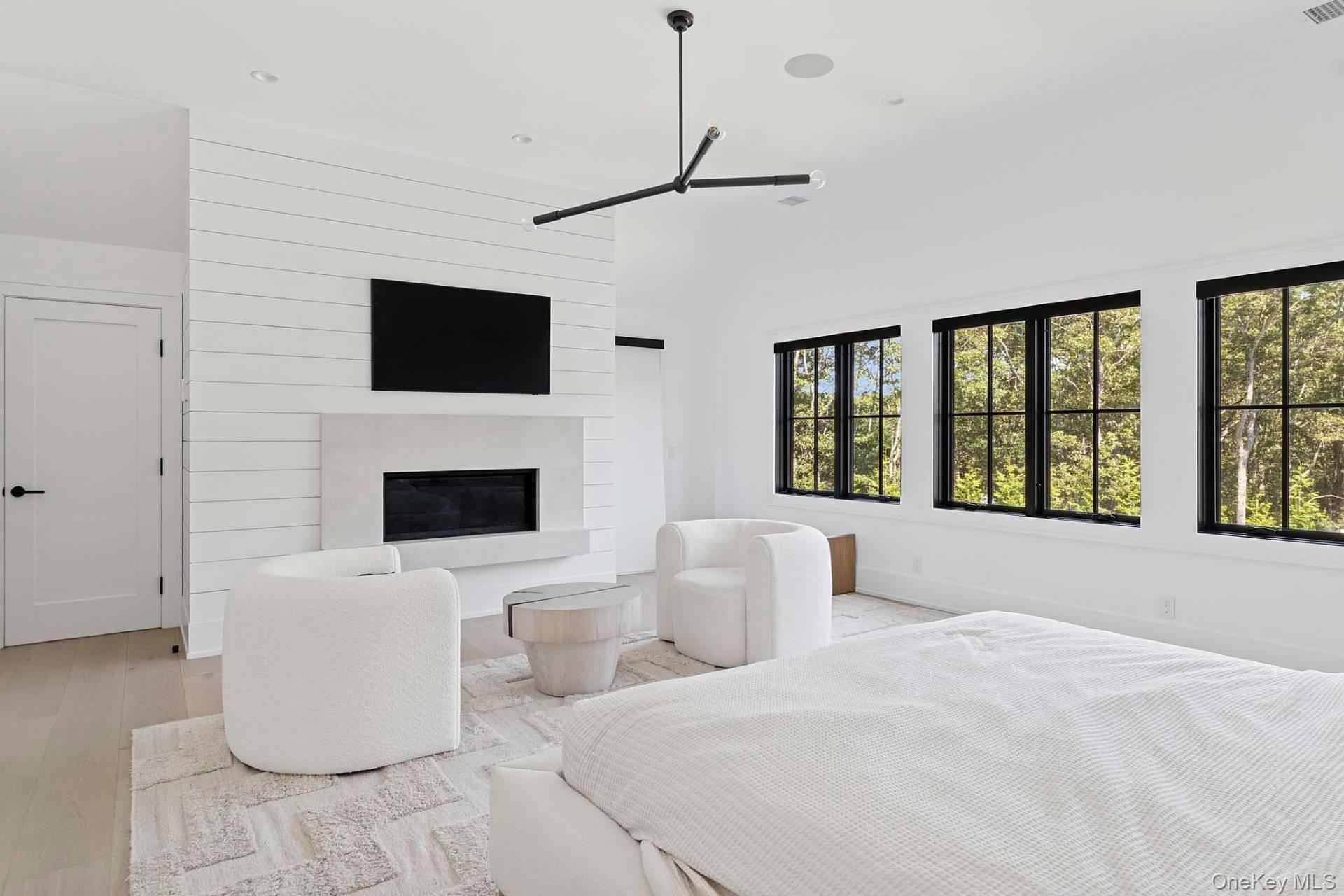 23 Peach Farm Lane, East Hampton, NY 11937