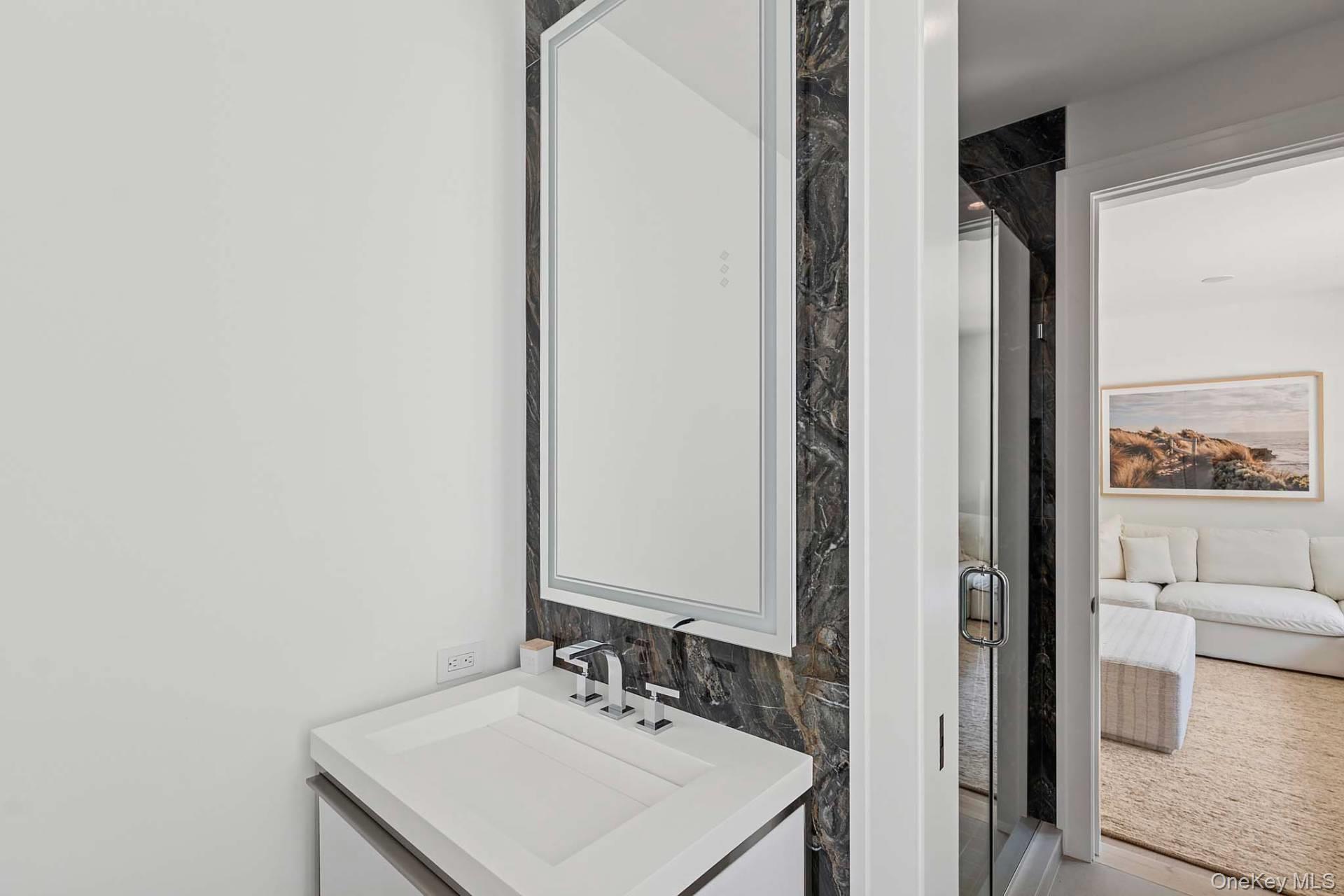 23 Peach Farm Lane, East Hampton, NY 11937