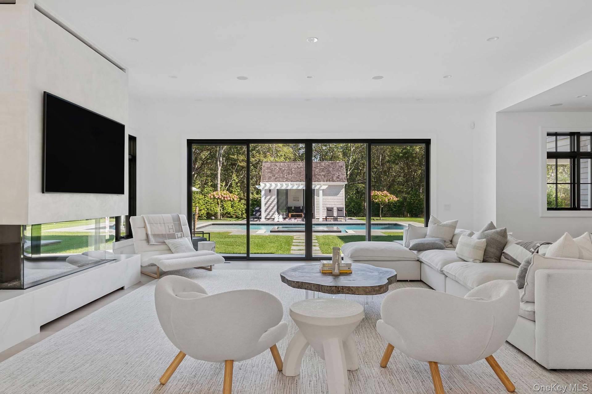 23 Peach Farm Lane, East Hampton, NY 11937