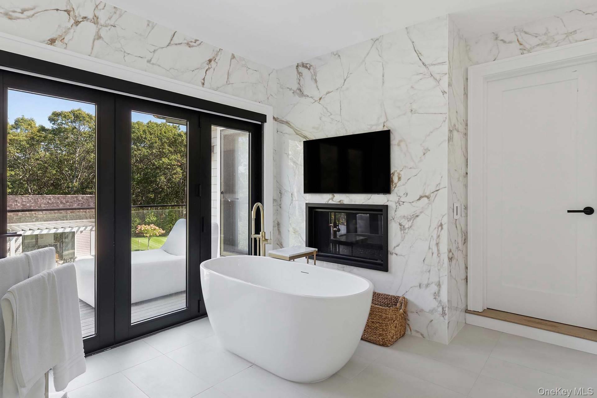 23 Peach Farm Lane, East Hampton, NY 11937