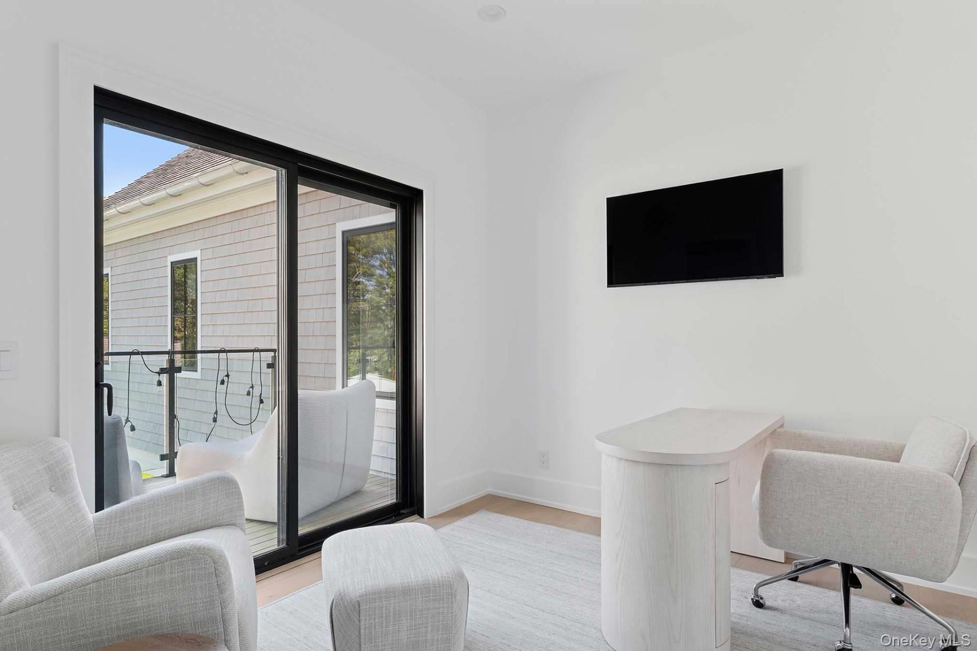 23 Peach Farm Lane, East Hampton, NY 11937