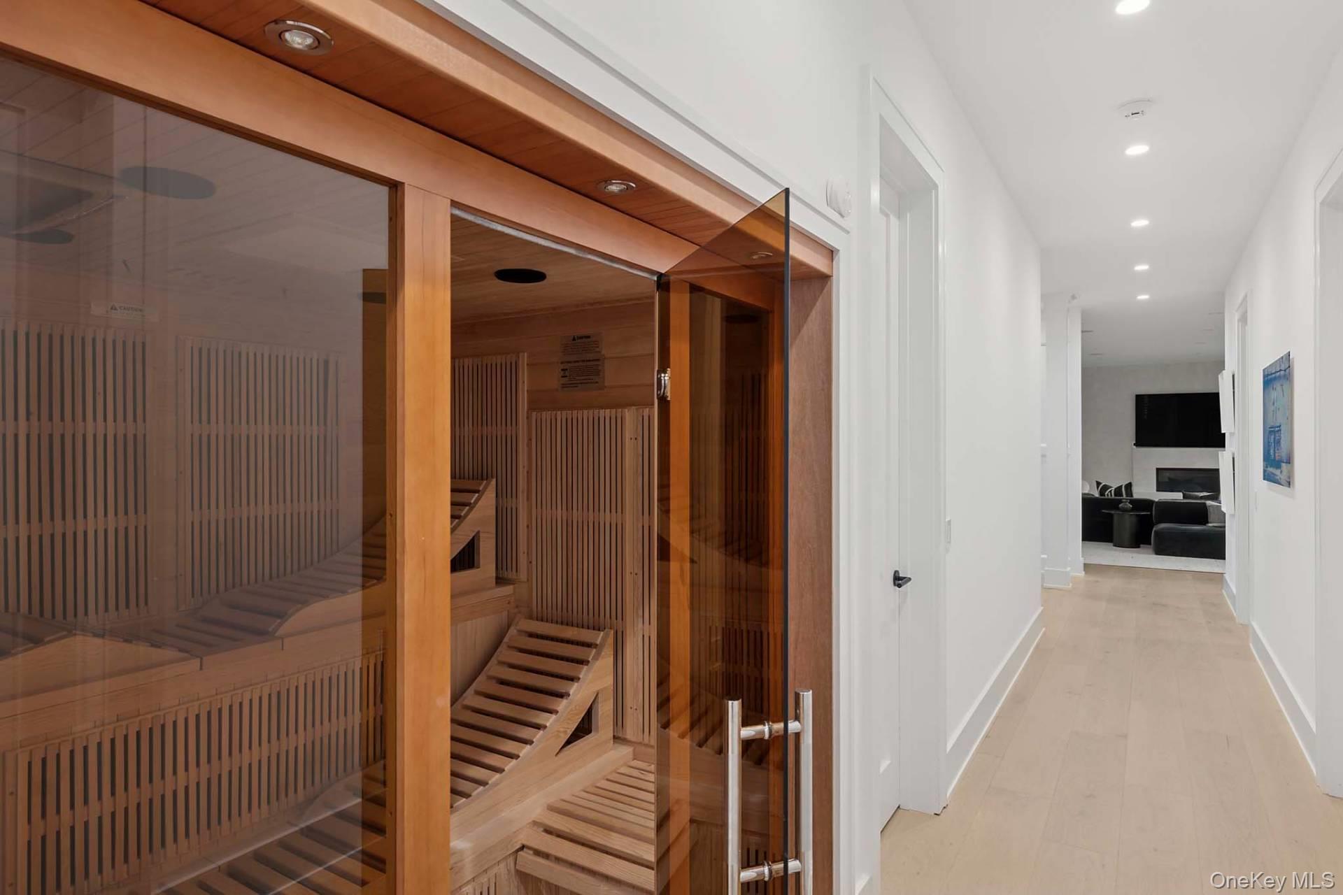 23 Peach Farm Lane, East Hampton, NY 11937