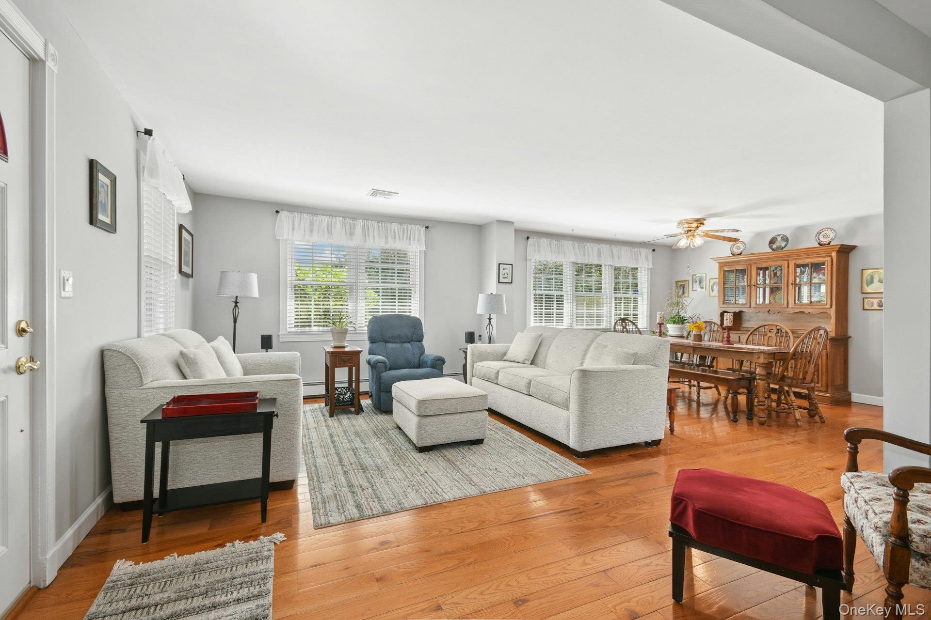 258 Grant Avenue, Islip, NY 11751