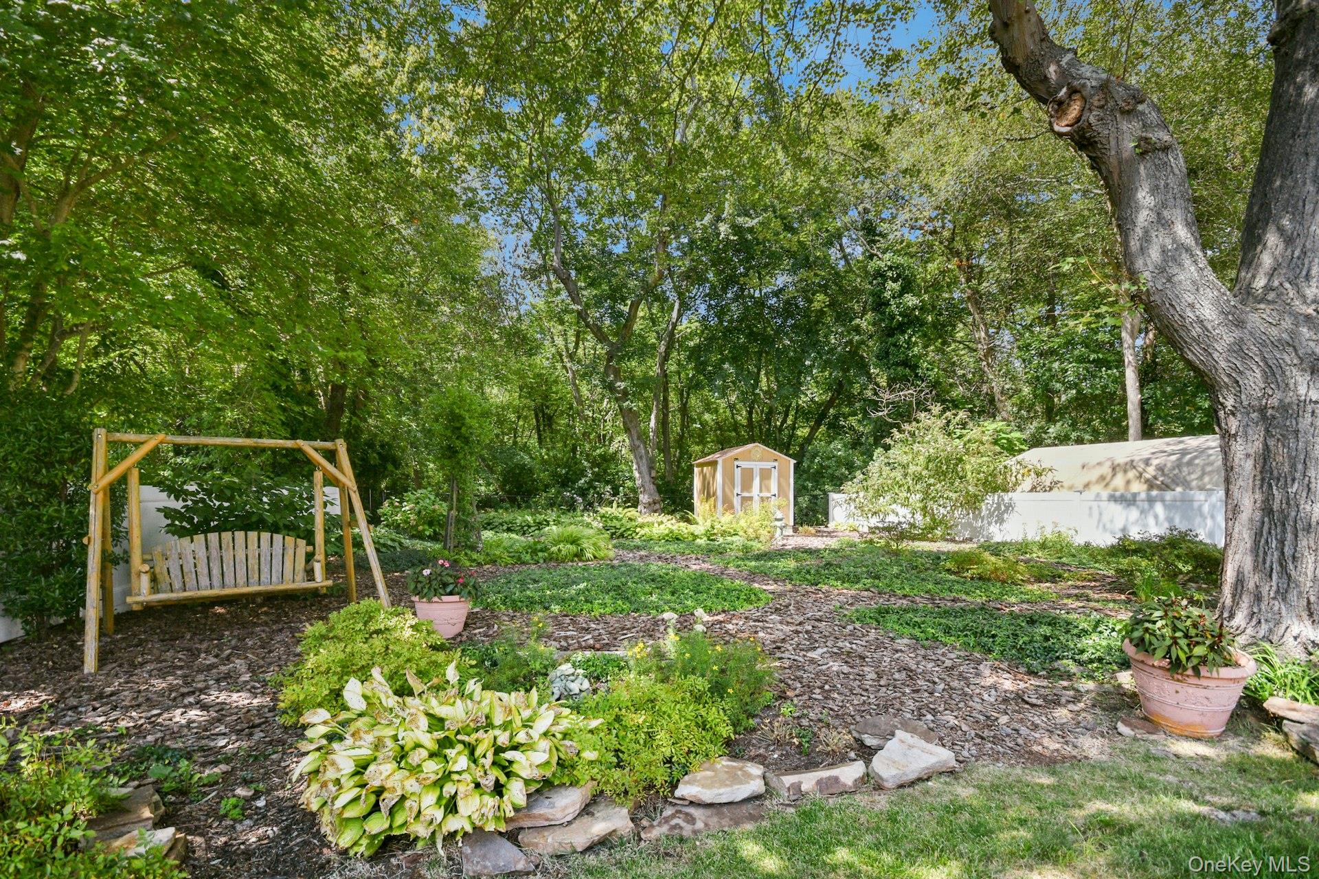 258 Grant Avenue, Islip, NY 11751