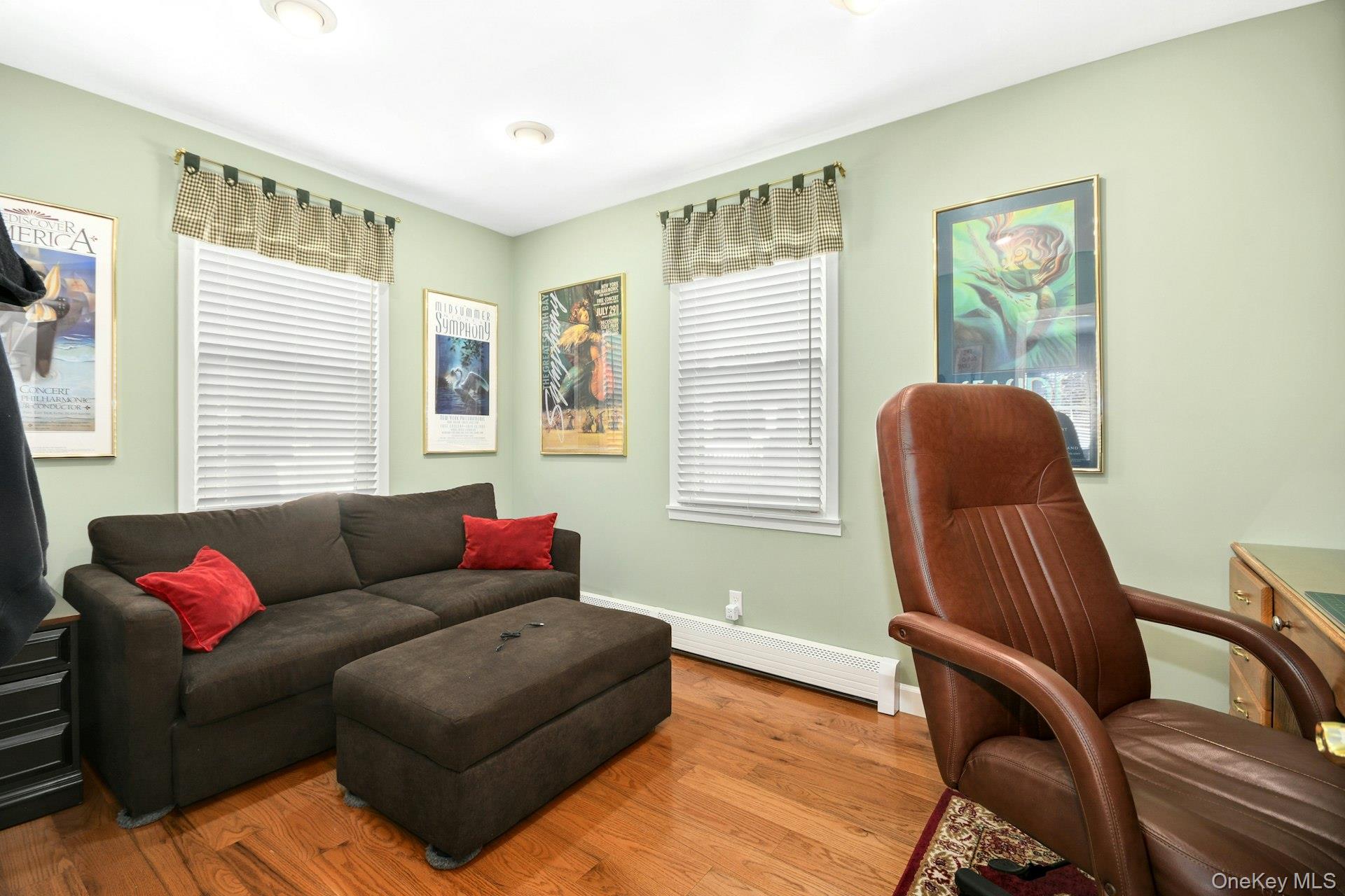 258 Grant Avenue, Islip, NY 11751