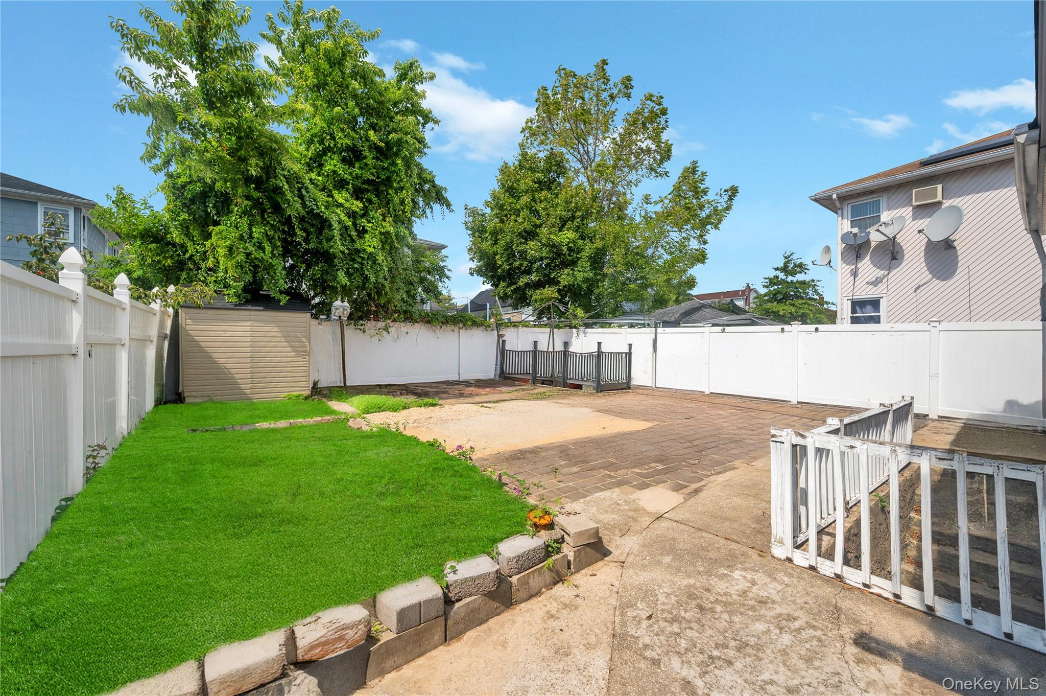 548 Keller Avenue, Elmont, NY 11003