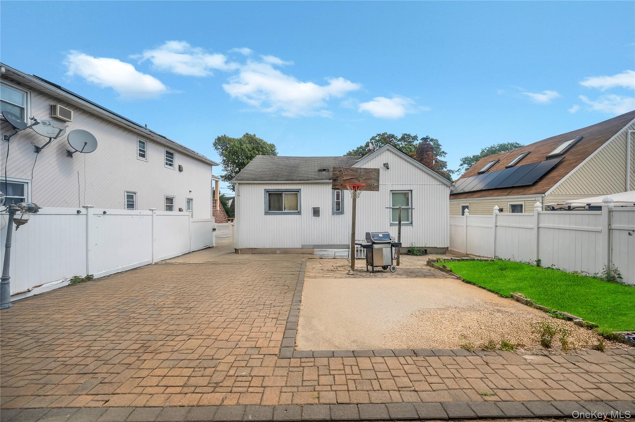 548 Keller Avenue, Elmont, NY 11003