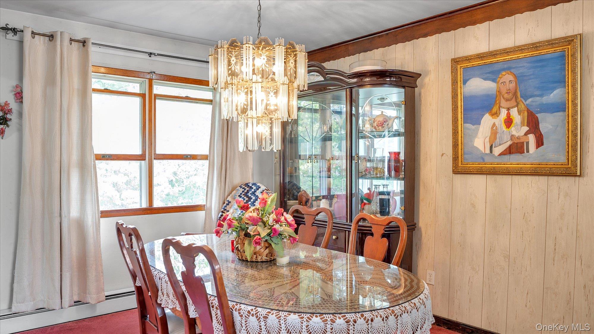 13 New Hampshire Avenue, Bay Shore, NY 11706