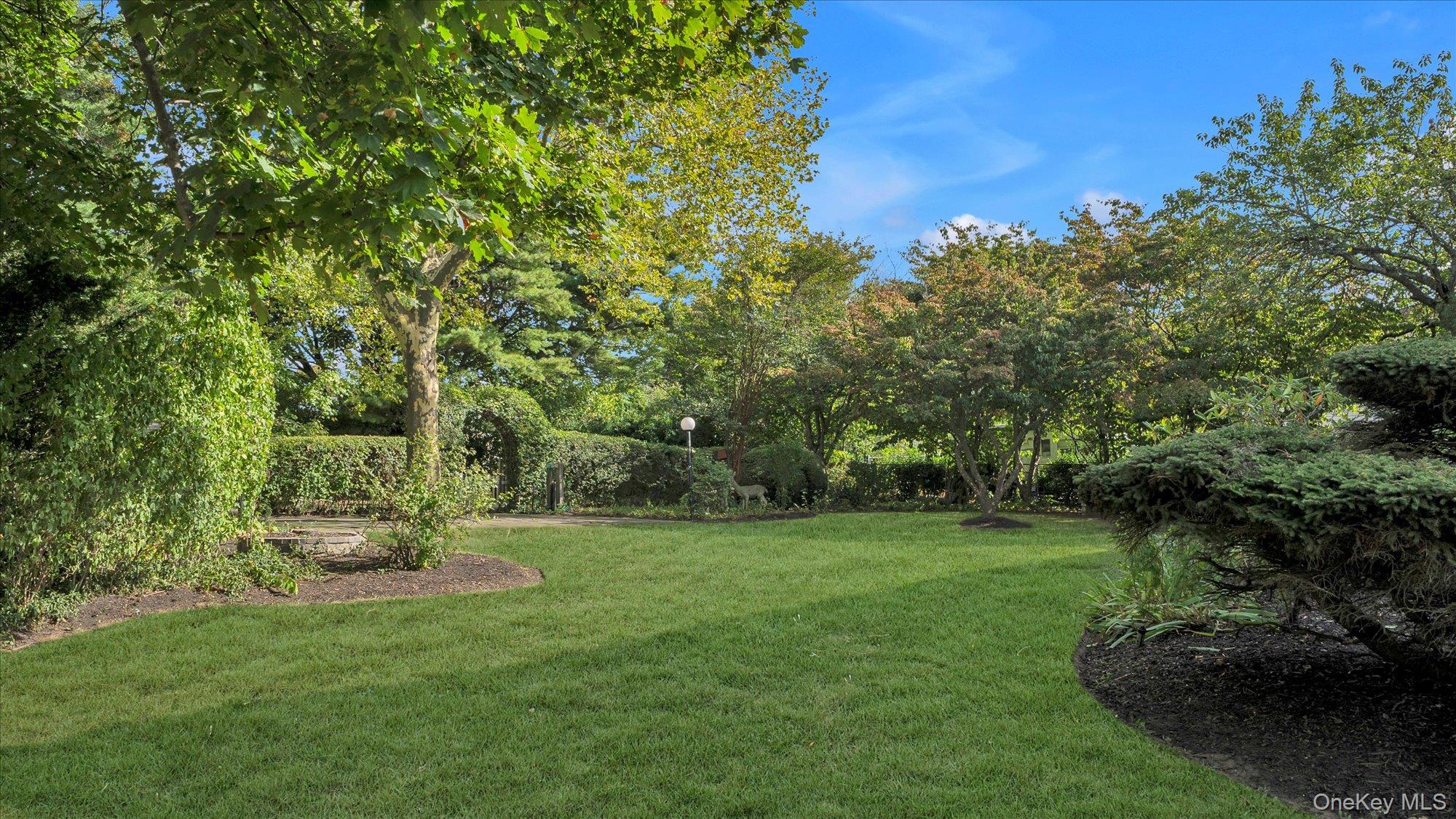 13 New Hampshire Avenue, Bay Shore, NY 11706