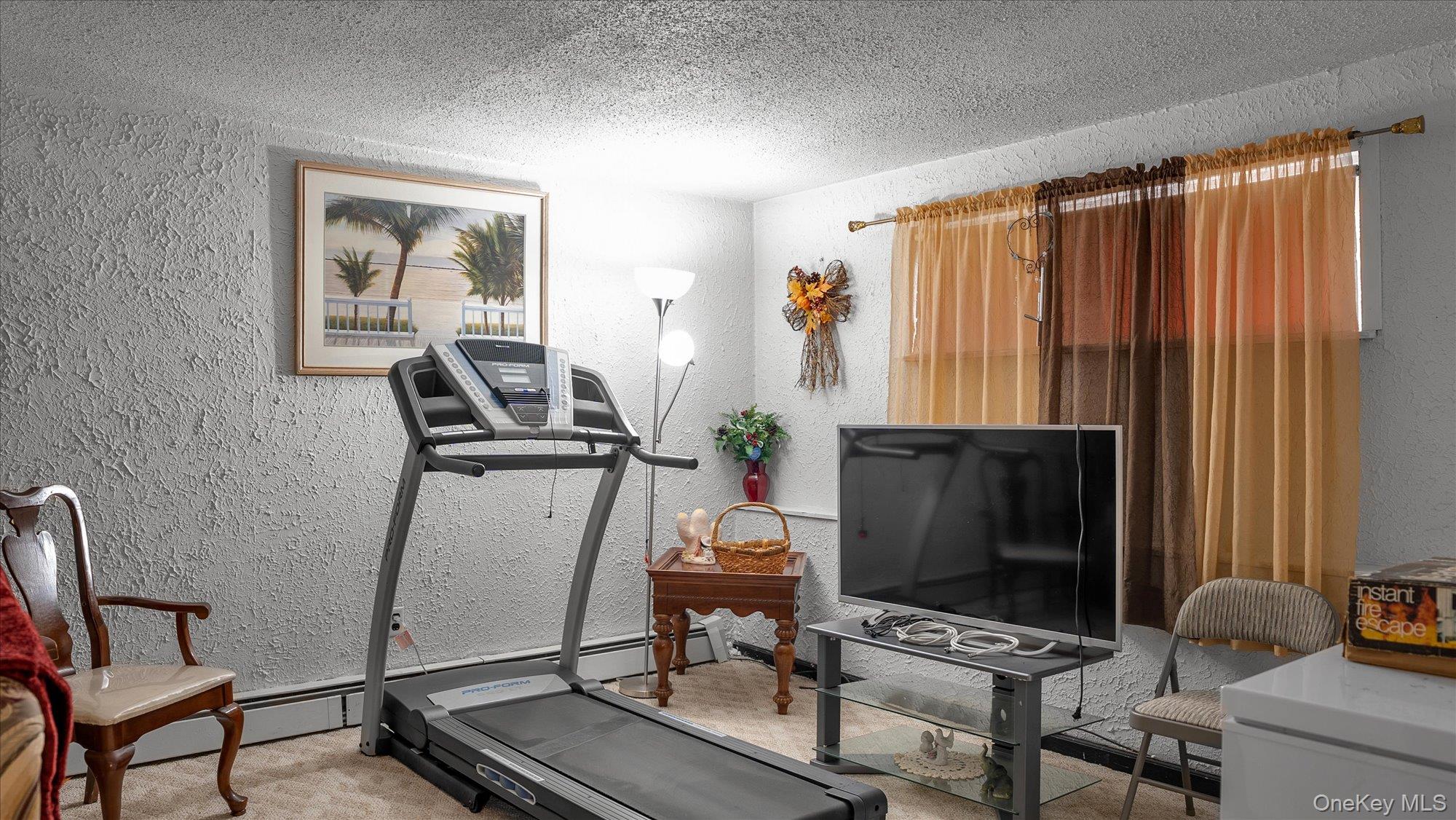 13 New Hampshire Avenue, Bay Shore, NY 11706