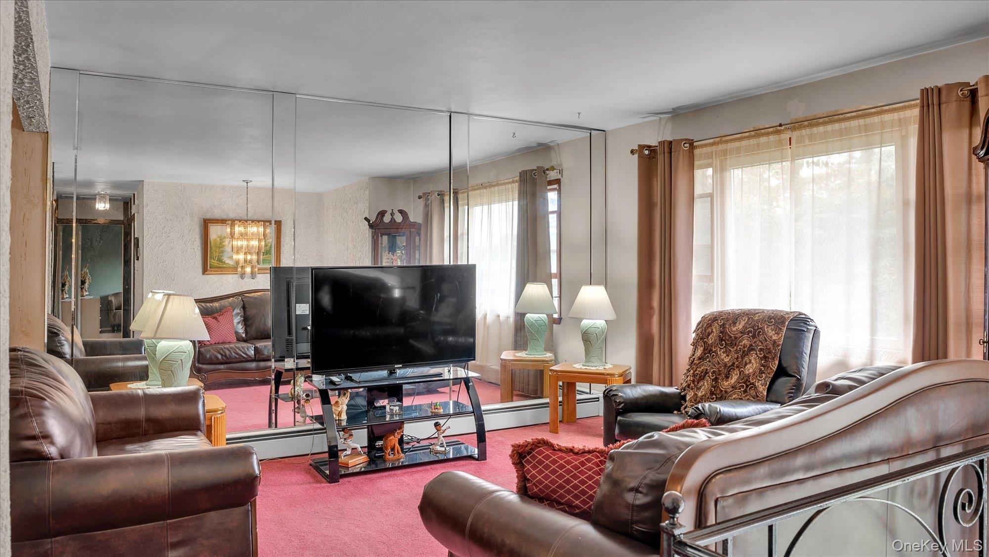 13 New Hampshire Avenue, Bay Shore, NY 11706