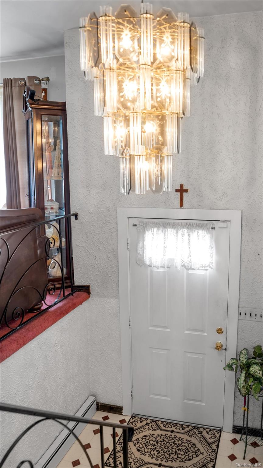 13 New Hampshire Avenue, Bay Shore, NY 11706