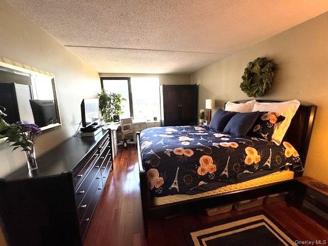 4 Martine Avenue # 1402, White Plains, NY 10606