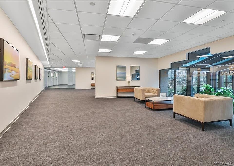 4 Martine Avenue # 1402, White Plains, NY 10606