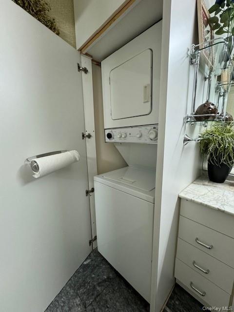 4 Martine Avenue # 1402, White Plains, NY 10606