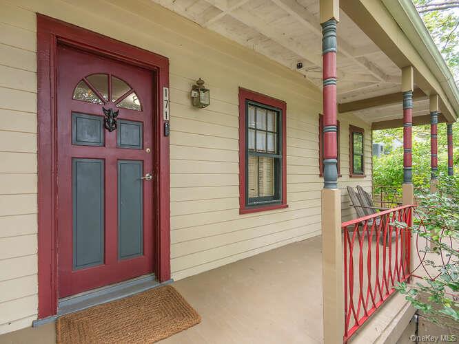 171 8th Avenue, Sea Cliff, NY 11579