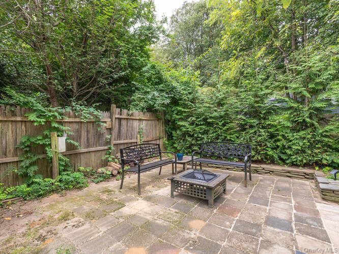 171 8th Avenue, Sea Cliff, NY 11579