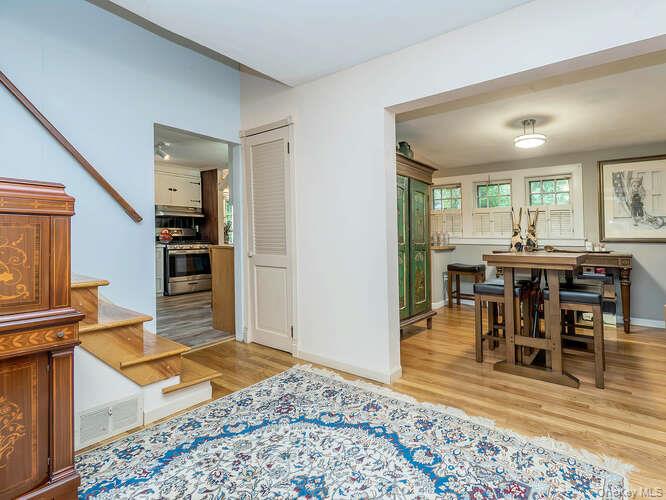 171 8th Avenue, Sea Cliff, NY 11579