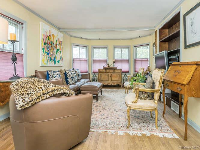 171 8th Avenue, Sea Cliff, NY 11579