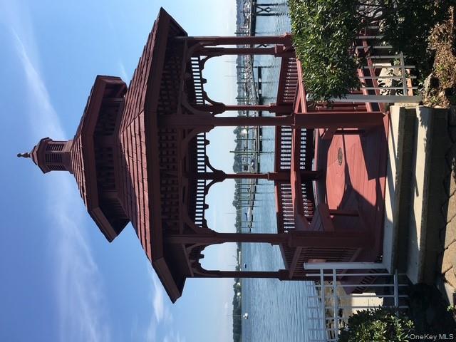 204 Outlook Avenue, Bronx, NY 10465