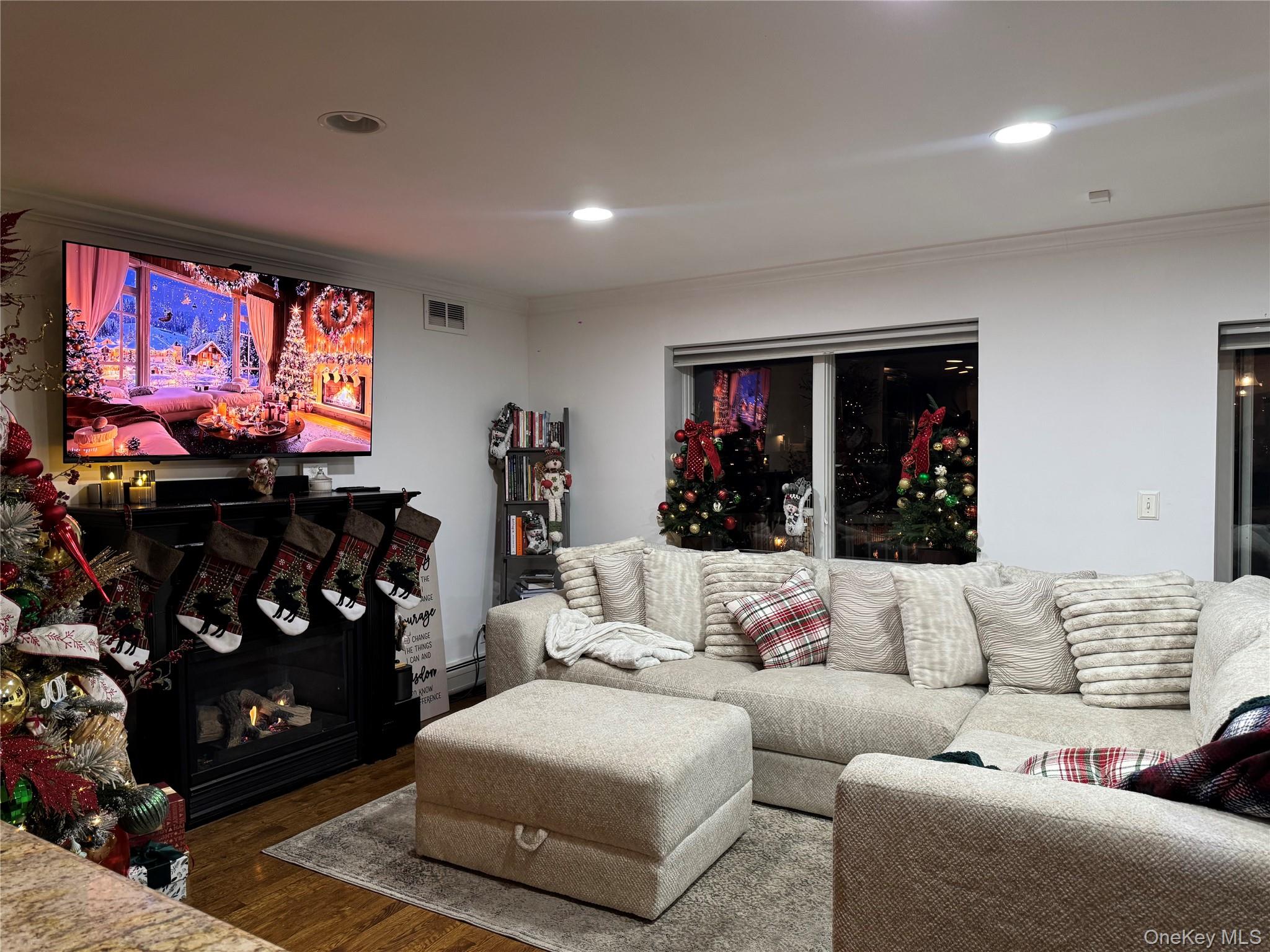 204 Outlook Avenue, Bronx, NY 10465