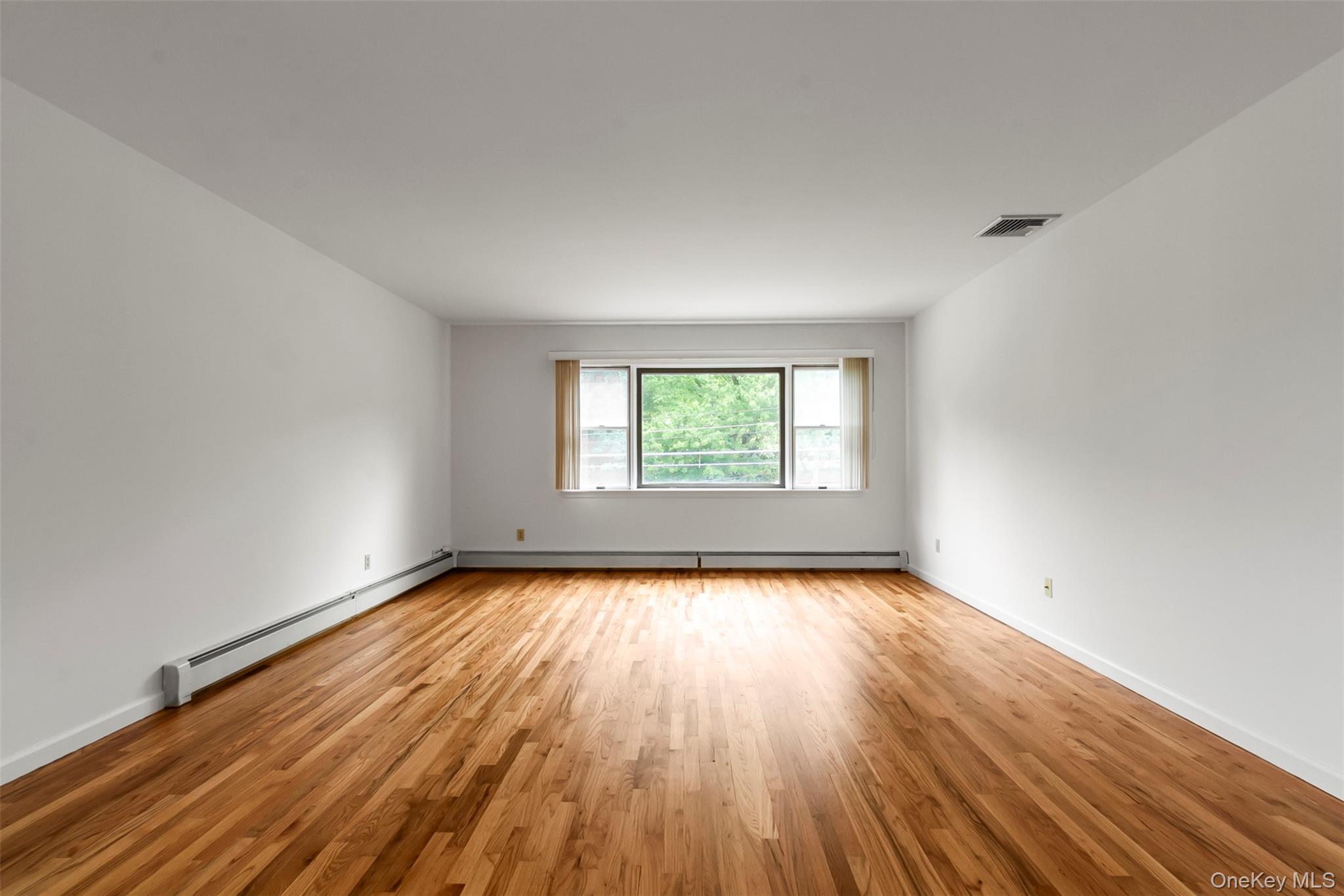 973 N Broadway, White Plains, NY 10603