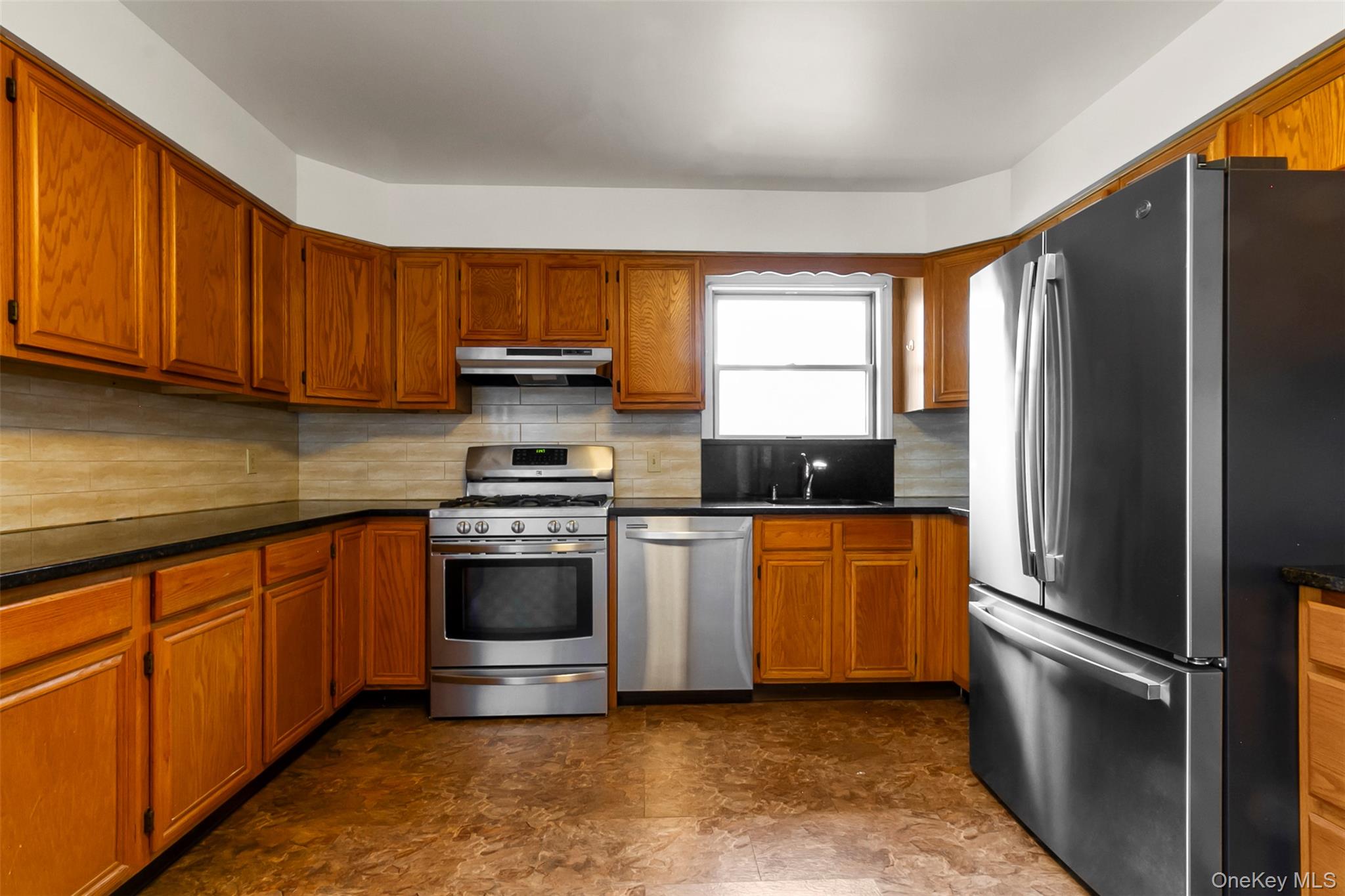 973 N Broadway, White Plains, NY 10603